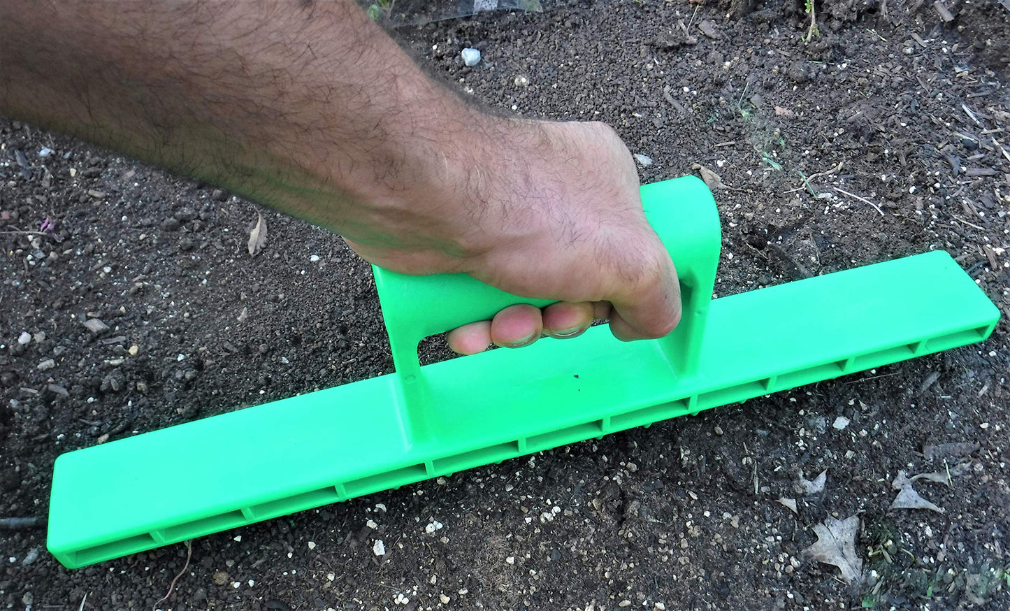 Gardinnovations Seed-in Soil Digger and Soil Spacer for Planting Seeds