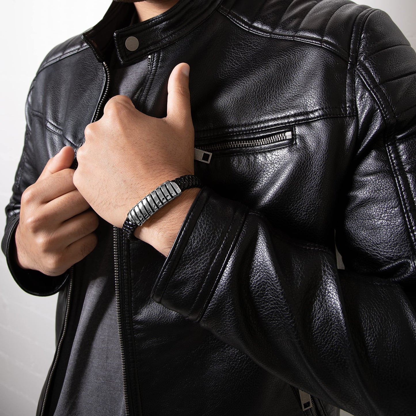 SERASAR Mens Silver Bracelets 23cm Bracelet Men Gift Box Genuine Leather Cowhide Braided Magnetic Clasp Multi Layer Wrap Rope Man Mans Male Band Jewelry Magnet Accessories