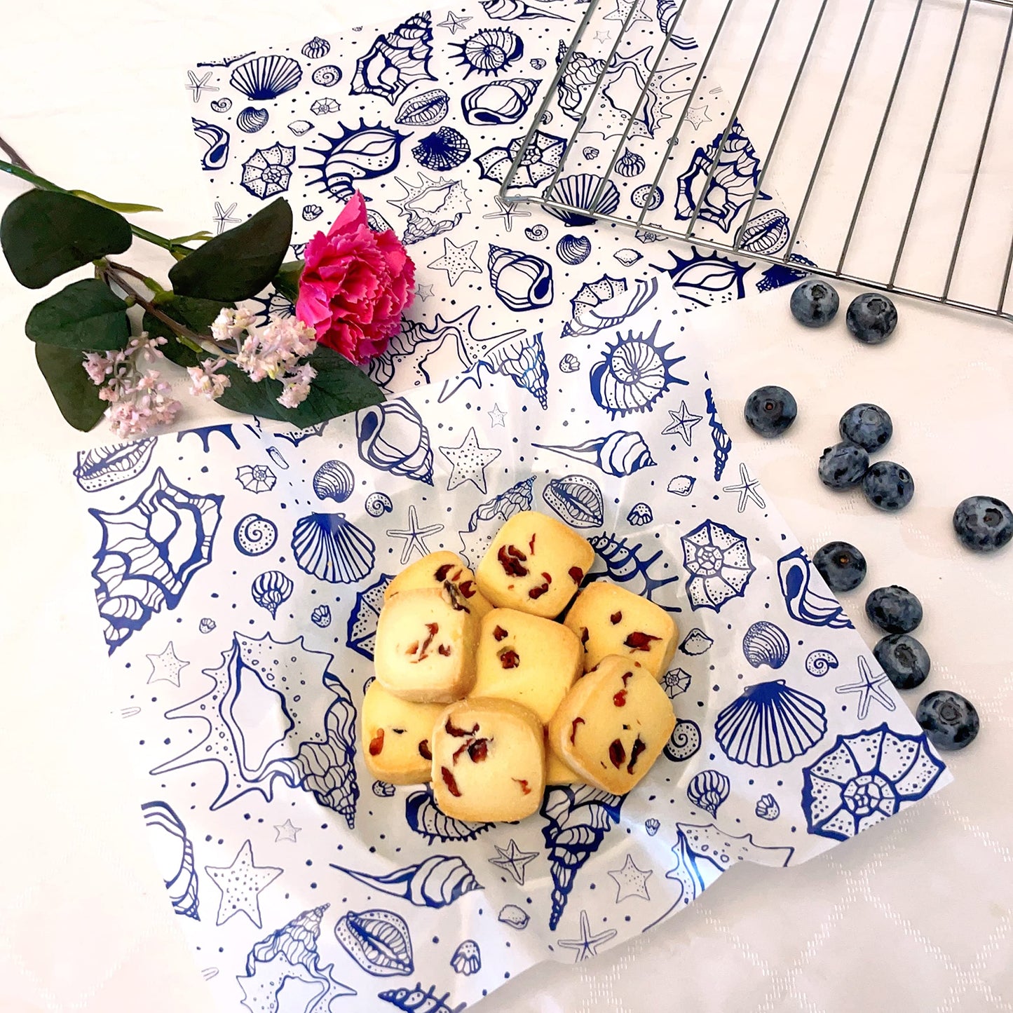 Suiwen 150 Sea Shell Patterned Wax Paper Sheets, Food Picnic Paper, Greaseproof Paper,Waterproof Dry Hamburger Paper Liners Wrapping Tissue for Plastic Food Basket