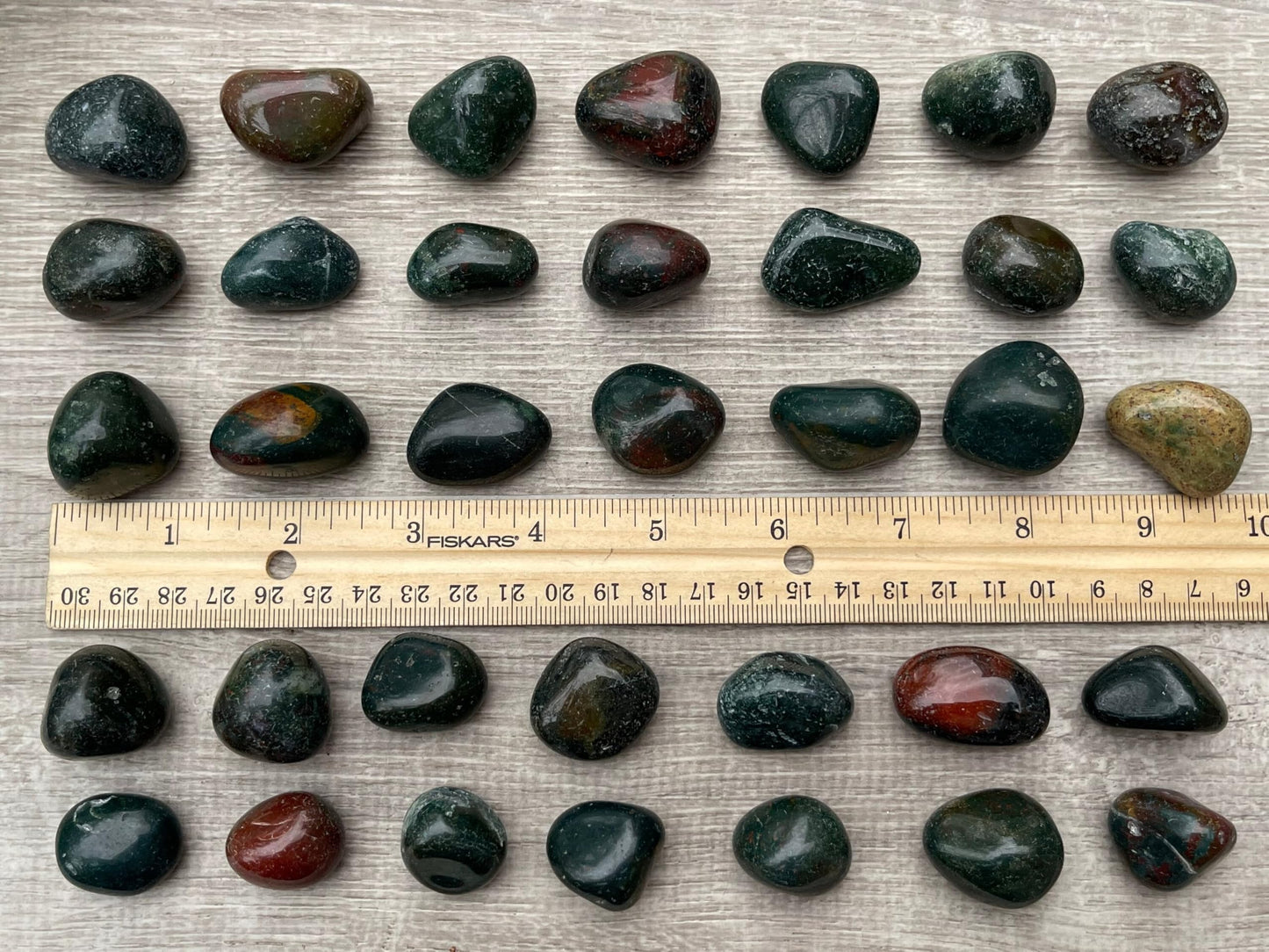GAF TREASURES 5 Pcs Bloodstone Tumbled Stones, Polished Natural Bloodstone Gemstone, Bloodstone Healing Crystals (Bloodstone)