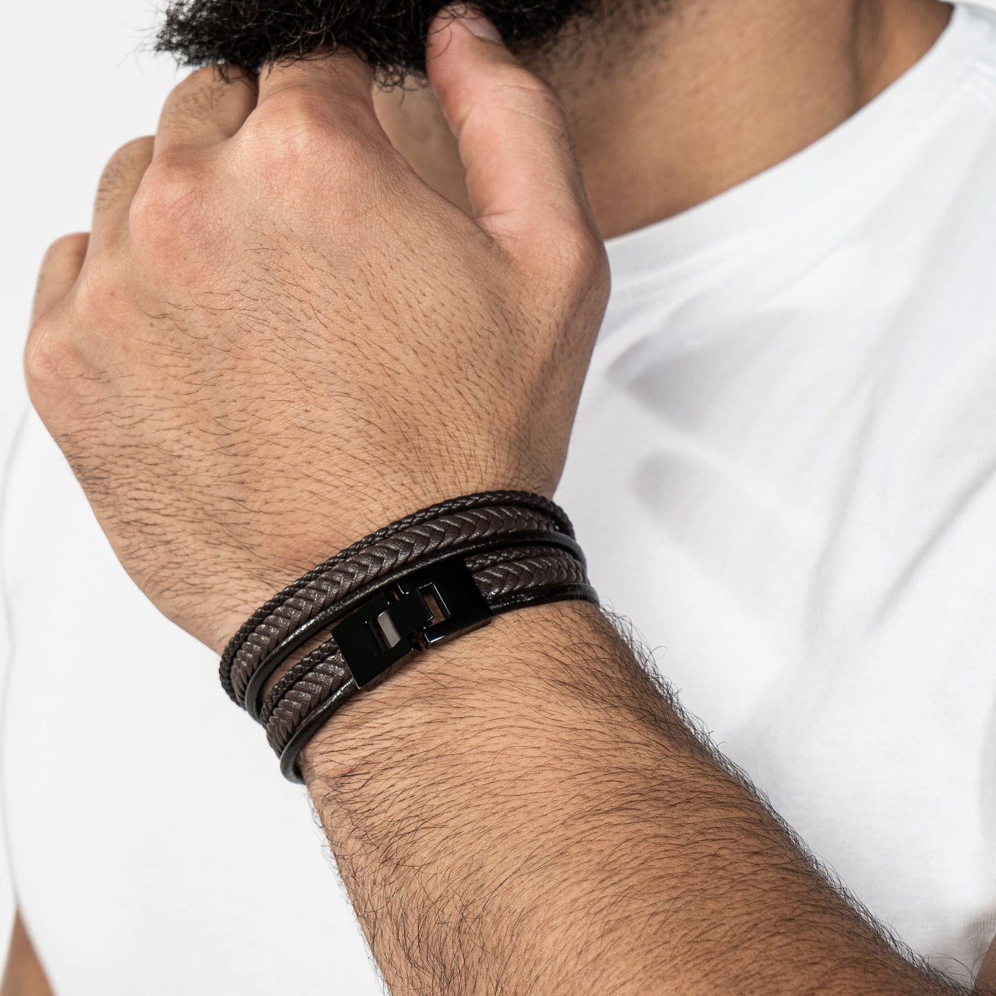 SERASAR Pulseras para Hombres 46cm Brown Leather Bracelets for Men Cowhide Gift Box Braided Bracelet Stainless Steel Jewelry Wrap Chain Idea