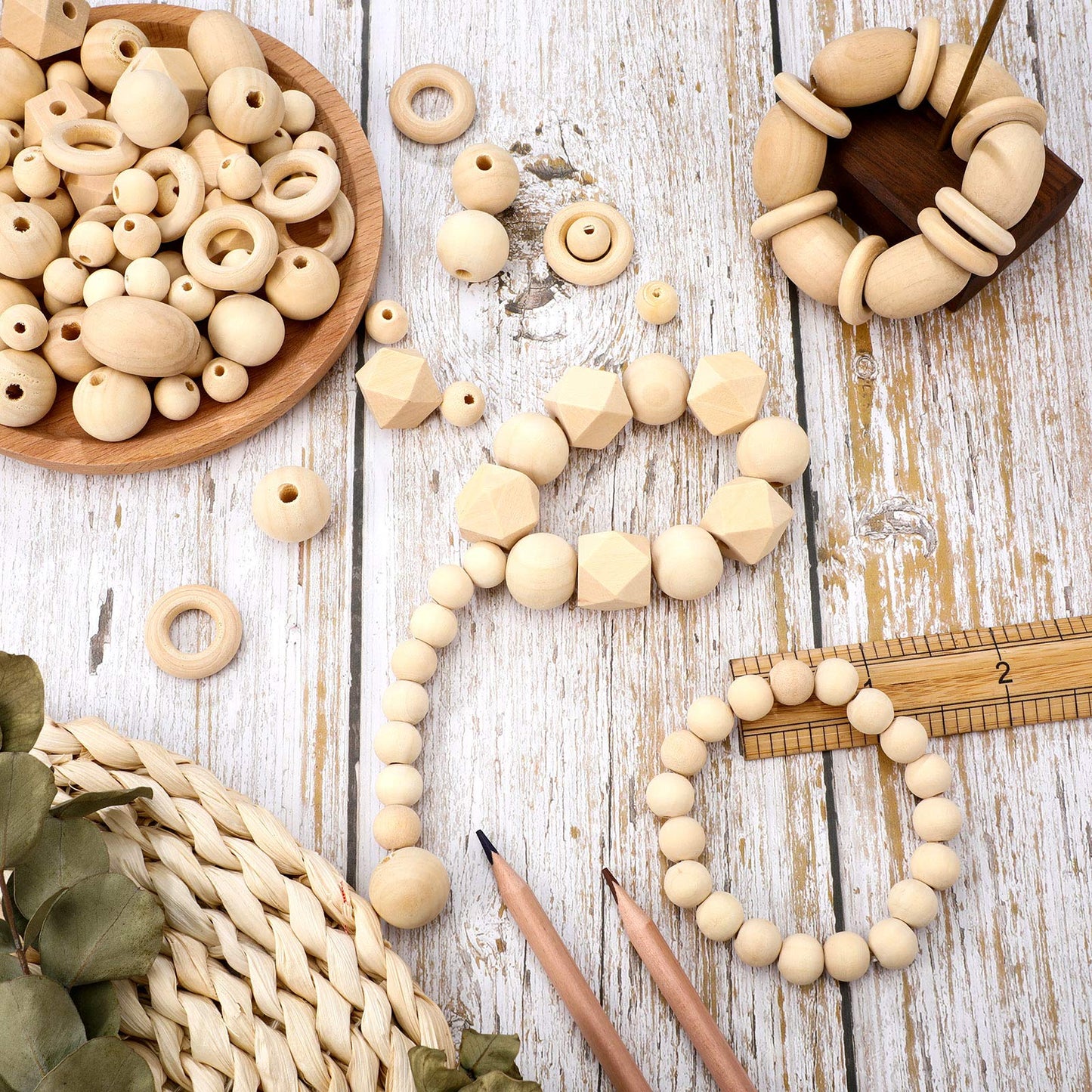 200 Pcs Natural Wood Beads Bulk 4 Styles Round Wood Hexagon Polygon Wooden Bird Spacer Unfinished Geometric Beads for DIY Crafts Garland Jewelry