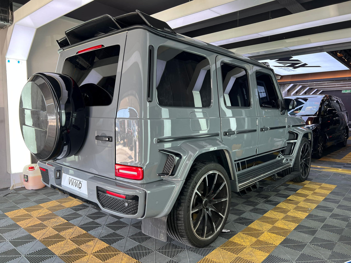 VViViD+ Ultra Gloss Nardo Dark Grey Vinyl Car Wrap Premium Paint Replacement Film Roll with Nano Air Release Technology, Stretchable Protective Cap Liner, Self Adhesive (100ft x 5ft)