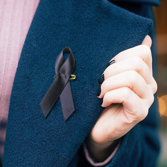 200 Pieces Black Satin Awareness Ribbons with Safety Pins 1.4 * 3 inch