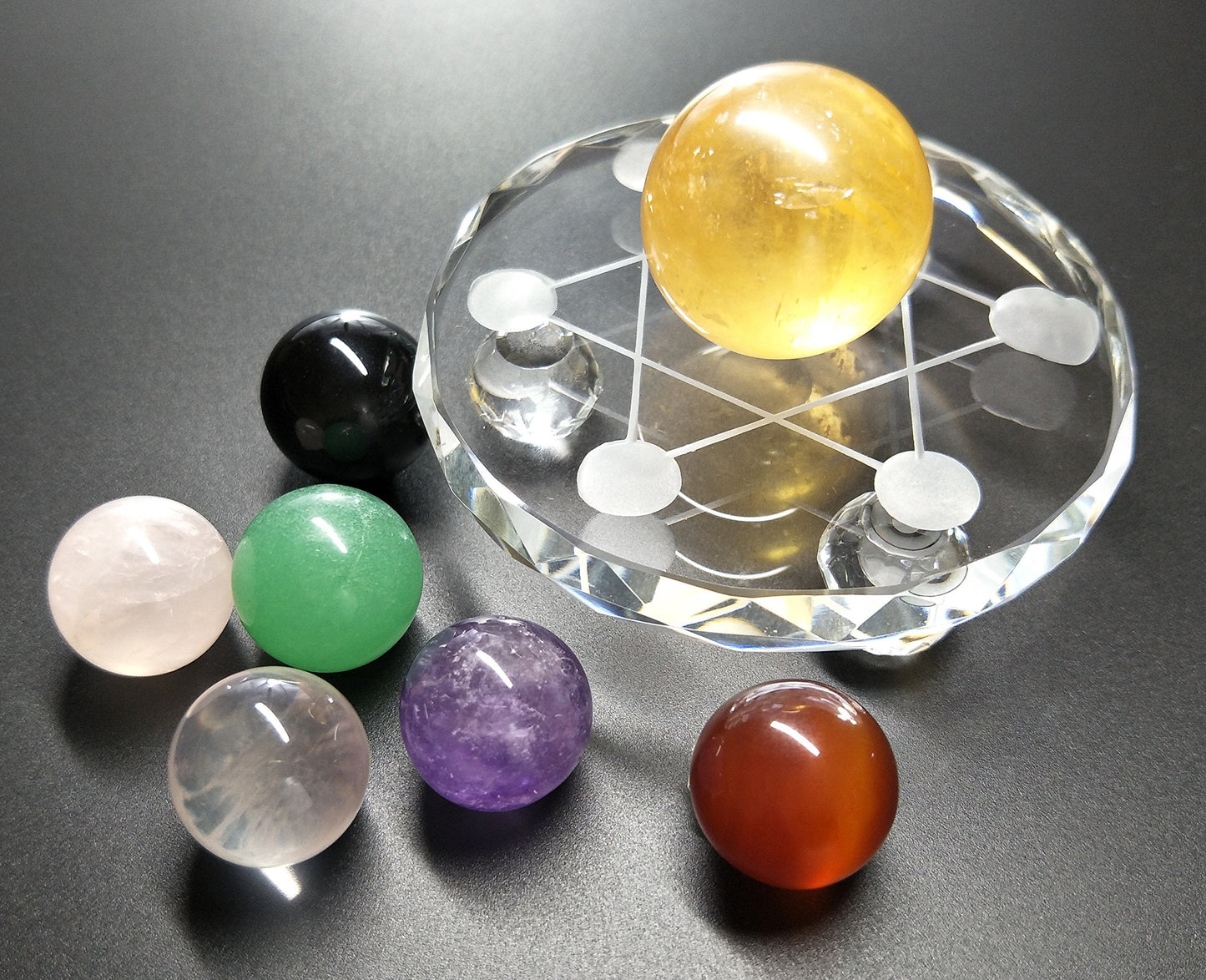 Mina Heal Set of 7 Natural Chakra Crystal Balls, Yellow Calcite, Black Obsidian, Rose Quartz, Clear Quartz, Green Aventurine, Amethyst and Red Agate Spheres for Meditation, Feng Shui and Home Décor